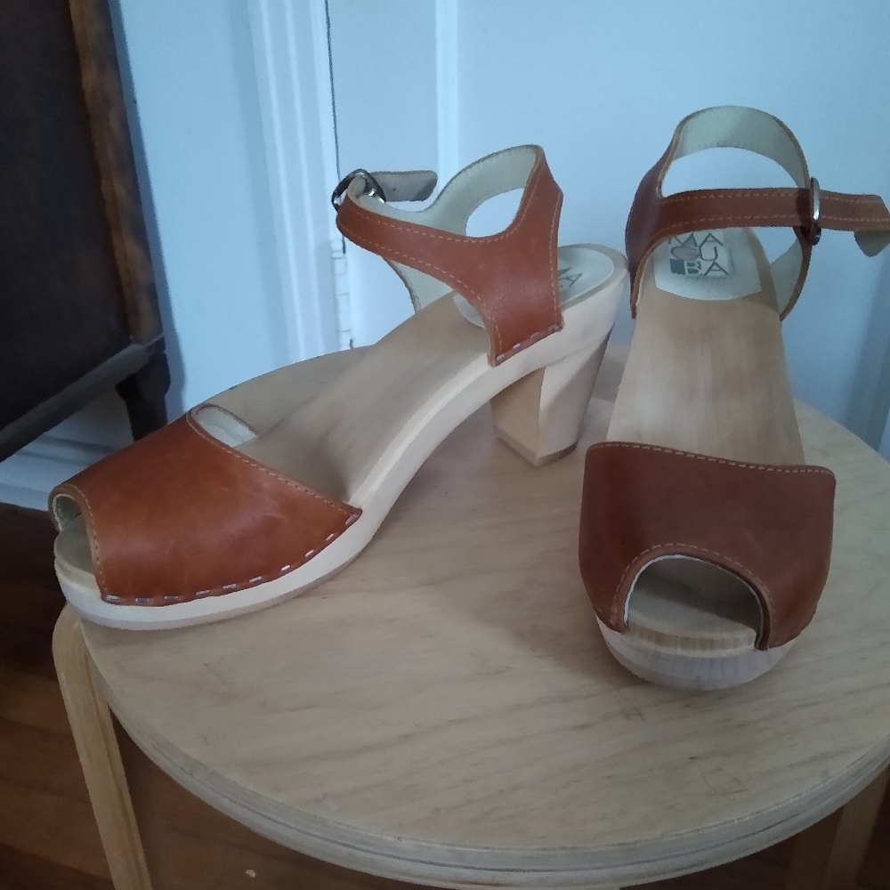 Maguba swedish wood clog high heel sandals cognac